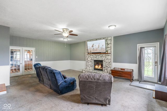 6566 N Us Highway 31, Whiteland, IN 46184