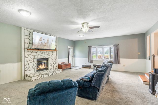 6566 N Us Highway 31, Whiteland, IN 46184