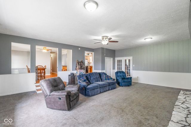6566 N Us Highway 31, Whiteland, IN 46184