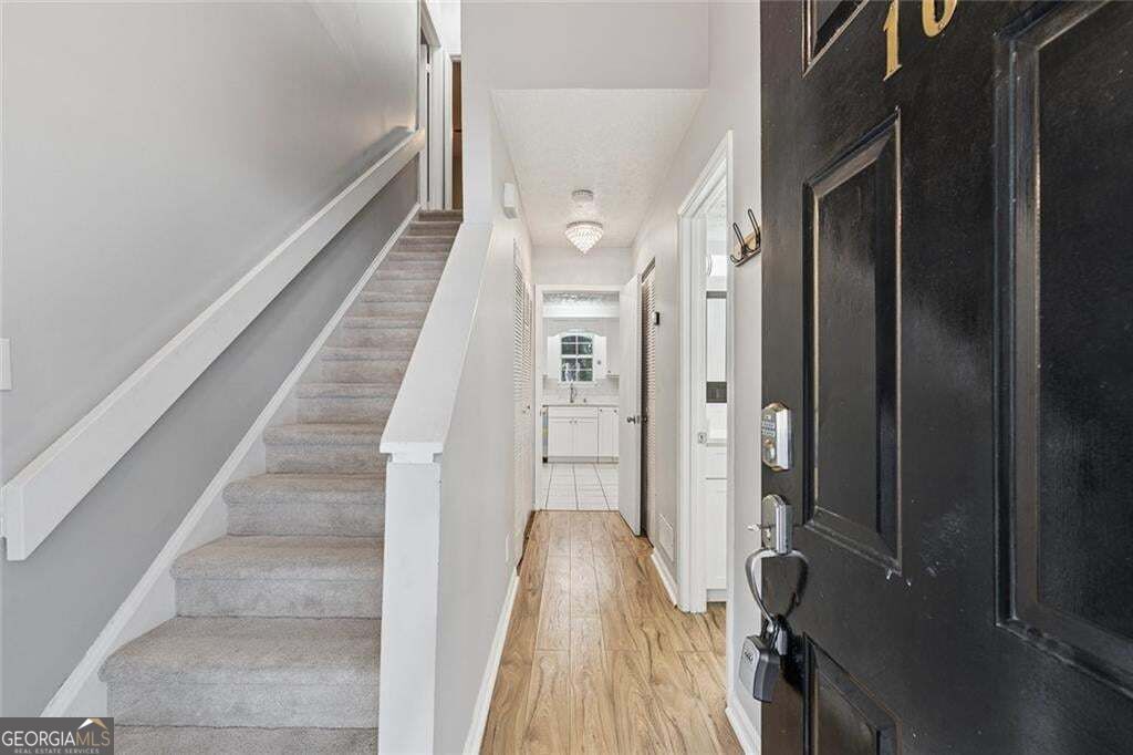 101 Vineyard Pond Drive NW, Norcross, GA 30071 — photo 5