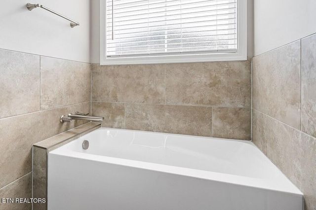 154 Jersey Pike, Sparta, TN 38583