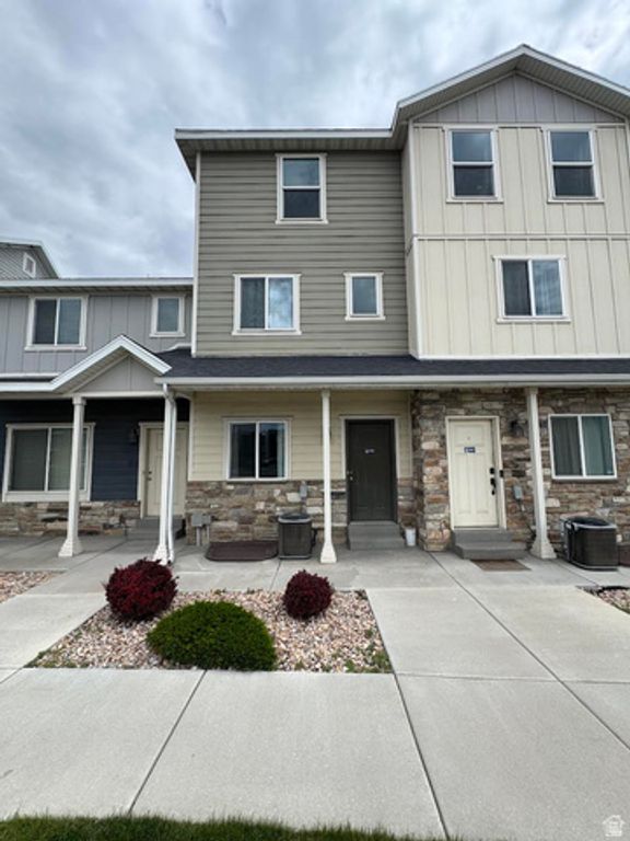 309 N 680 E, Vineyard, UT 84059