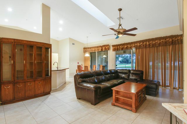 1198 SE Petunia Avenue, Port St. Lucie, Port St Lucie, FL 34952