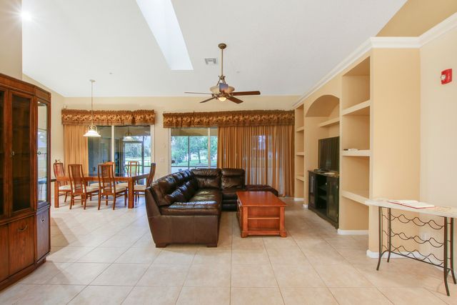 1198 SE Petunia Avenue, Port St. Lucie, Port St Lucie, FL 34952