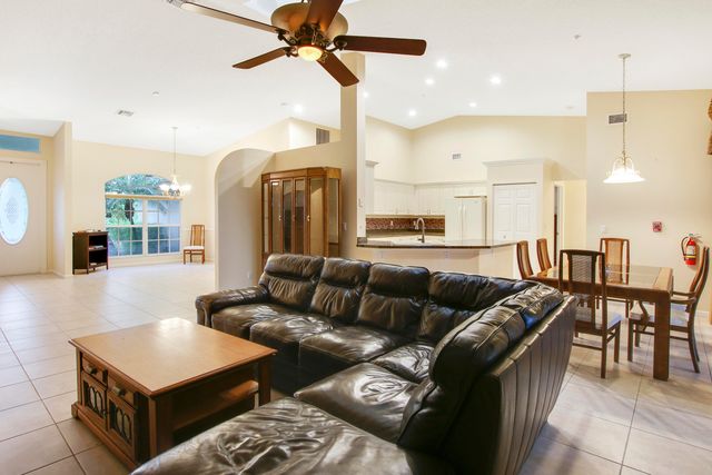 1198 SE Petunia Avenue, Port St. Lucie, Port St Lucie, FL 34952