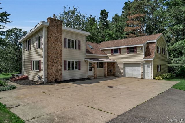 5880 Hunters Creek Road, Wales, NY 14139