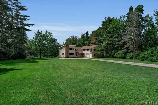 5880 Hunters Creek Road, Wales, NY 14139