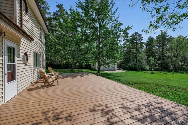 5880 Hunters Creek Road, Wales, NY 14139