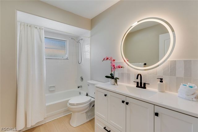 17241 Caloosa Trace CIR, Fort Myers, FL 33967