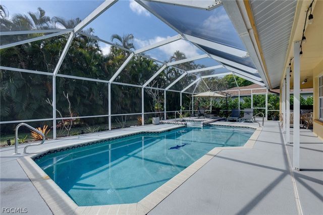 17241 Caloosa Trace CIR, Fort Myers, FL 33967