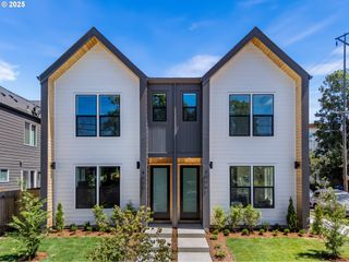 4316 N Gantenbein Ave 2, Portland, OR 97217