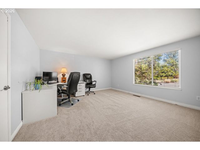 2815 Nw EASTWAY Ct, Beaverton, OR 97006
