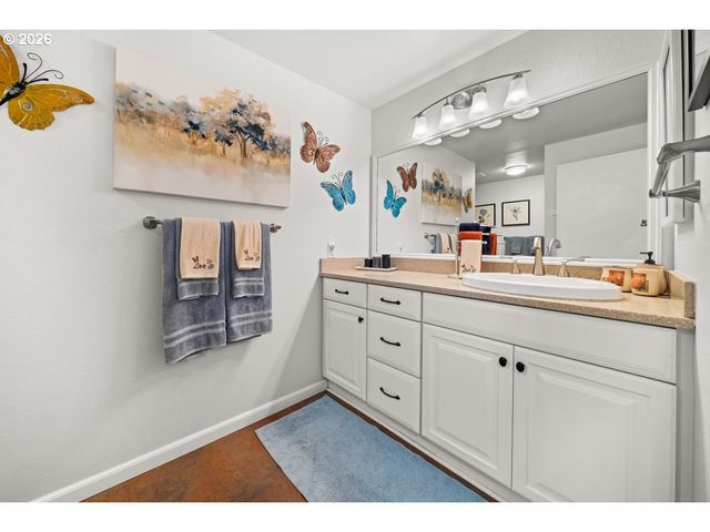 2815 Nw EASTWAY Ct, Beaverton, OR 97006