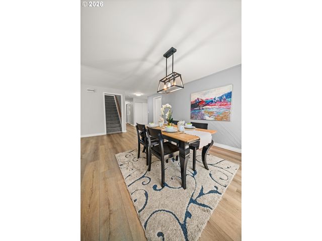 2815 Nw EASTWAY Ct, Beaverton, OR 97006