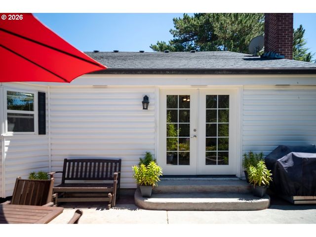 2815 Nw EASTWAY Ct, Beaverton, OR 97006
