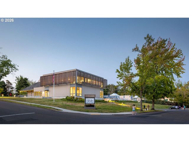 2815 Nw EASTWAY Ct, Beaverton, OR 97006