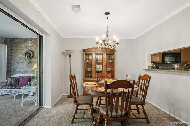 17973 University Park Drive, Livonia, MI 48152