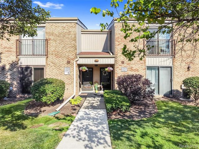 17973 University Park Drive, Livonia, MI 48152