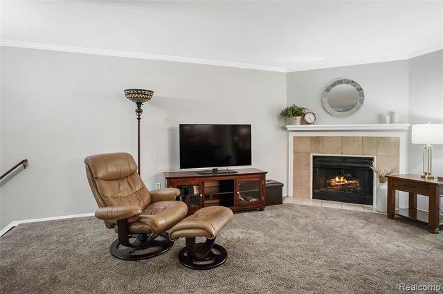 17973 University Park Drive, Livonia, MI 48152