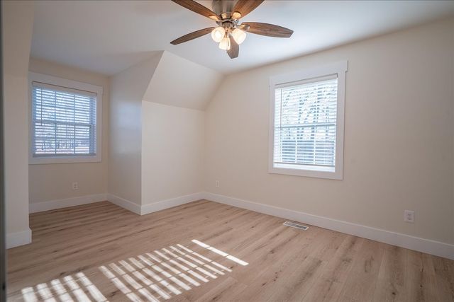 210 State Ave, Lawrenceburg, TN 38464