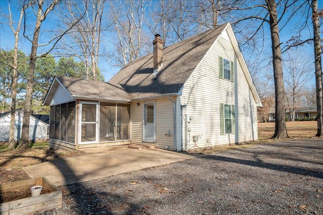 210 State Ave, Lawrenceburg, TN 38464