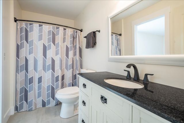 210 State Ave, Lawrenceburg, TN 38464