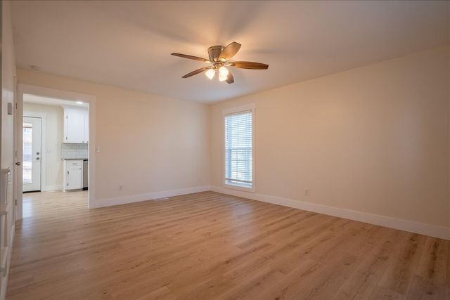 210 State Ave, Lawrenceburg, TN 38464