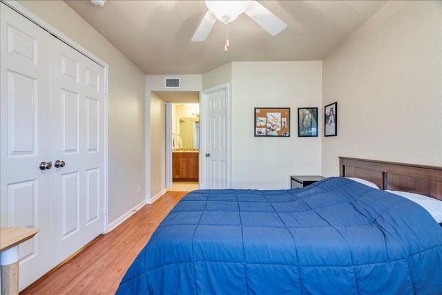 7685 Northcross DR 521, Austin, TX 78757