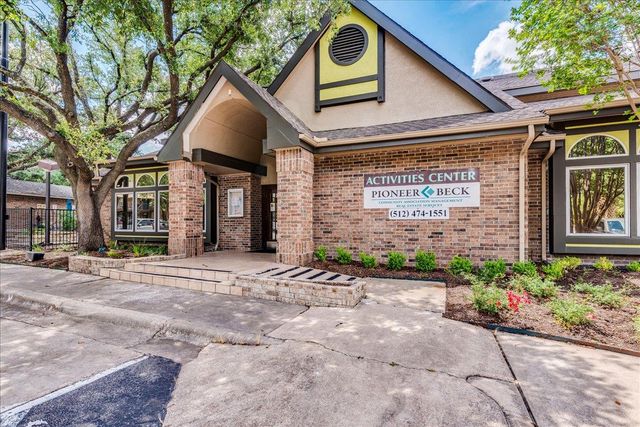 7685 Northcross DR 521, Austin, TX 78757