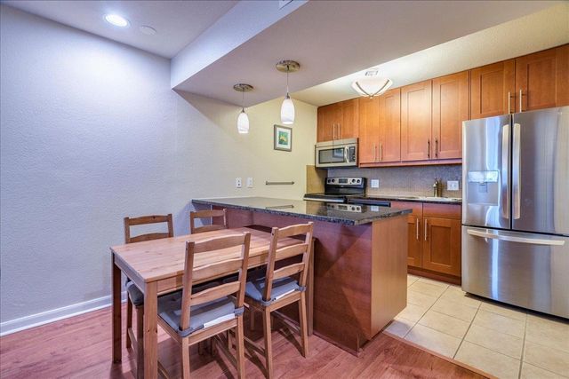 7685 Northcross DR 521, Austin, TX 78757