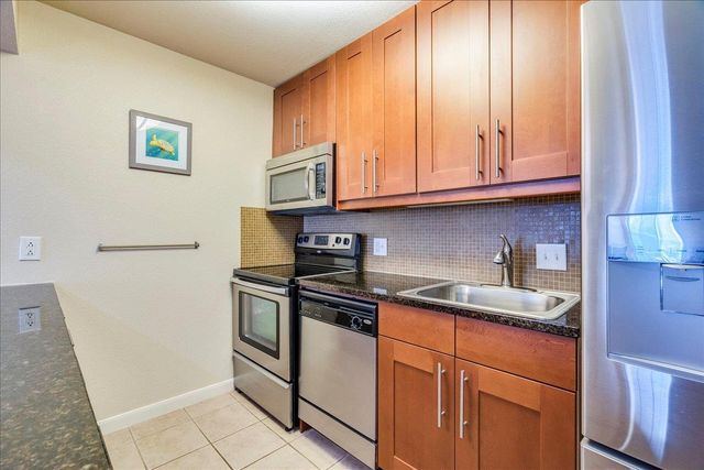 7685 Northcross DR 521, Austin, TX 78757