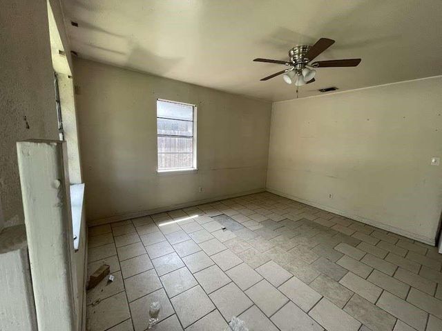 825 Tichenor Lane, La Feria, TX 78559