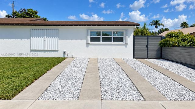 9851 Martinique Drive 9851, Cutler Bay, FL 33189