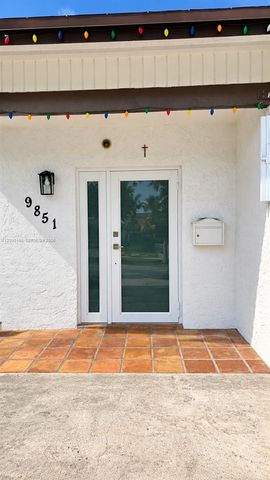 9851 Martinique Drive 9851, Cutler Bay, FL 33189