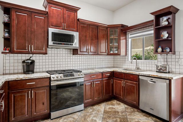 53595 Avenida Diaz, La Quinta, CA 92253