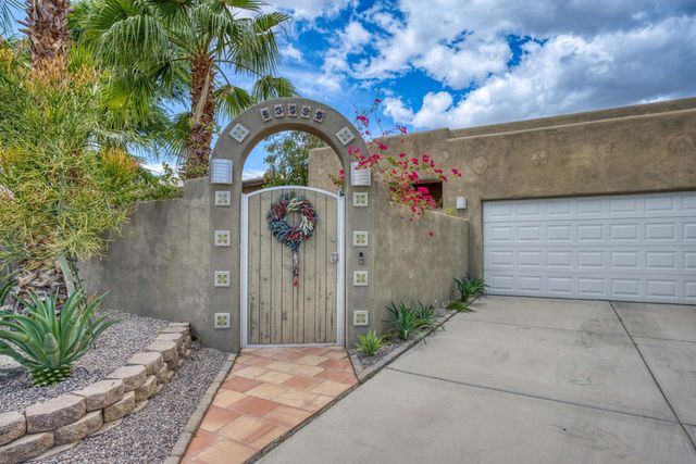 53595 Avenida Diaz, La Quinta, CA 92253