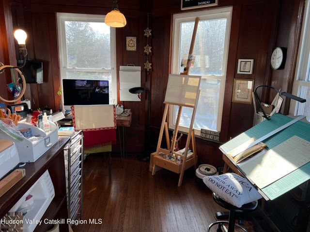 30 Old Post Road N, Red Hook, NY 12571