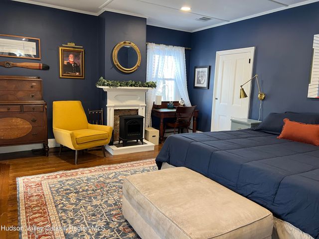 30 Old Post Road N, Red Hook, NY 12571