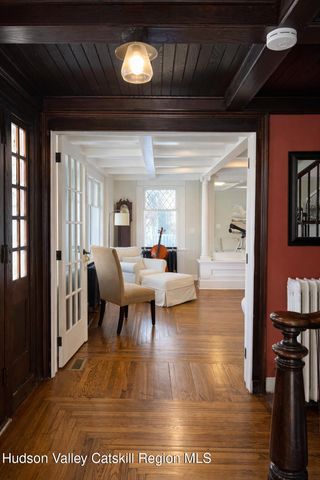 30 Old Post Road N, Red Hook, NY 12571