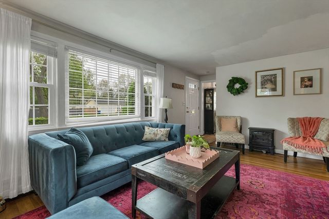 18 Buckman Drive, Chelmsford, MA 01824