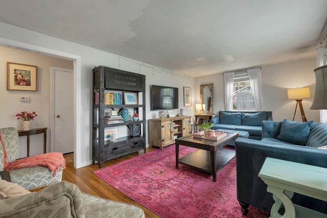 18 Buckman Drive, Chelmsford, MA 01824