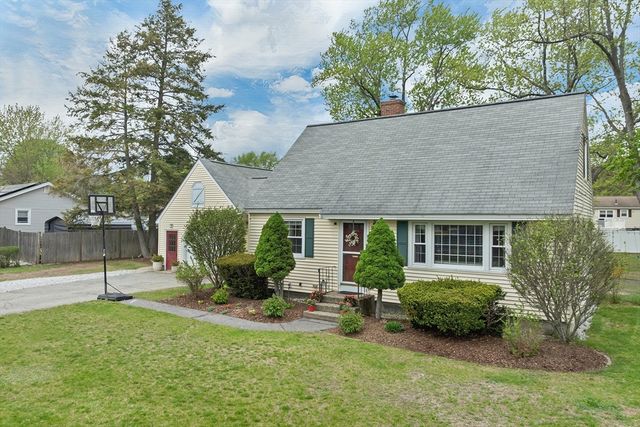 18 Buckman Drive, Chelmsford, MA 01824