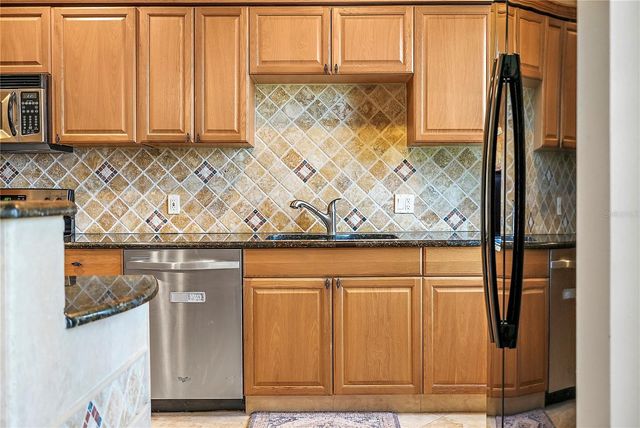 832 BAY STREET NE 3, St Petersburg, FL 33701