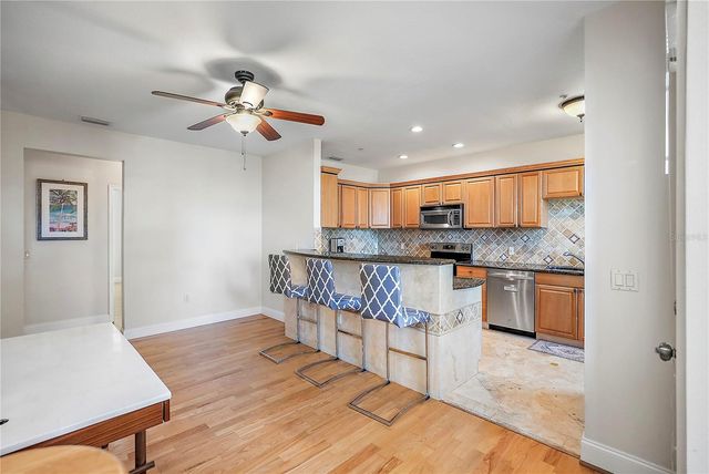 832 BAY STREET NE 3, St Petersburg, FL 33701