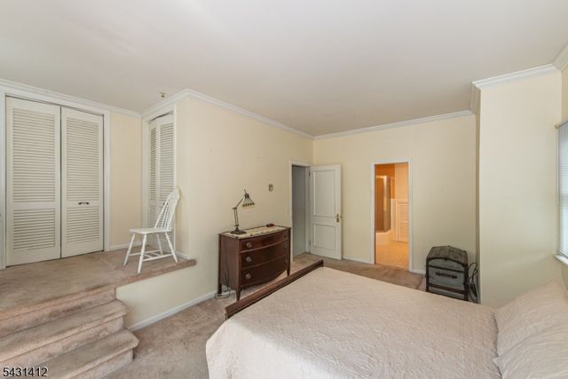 174 Pines Lake Dr E, Wayne Twp., NJ 07470