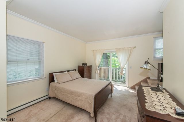 174 Pines Lake Dr E, Wayne Twp., NJ 07470