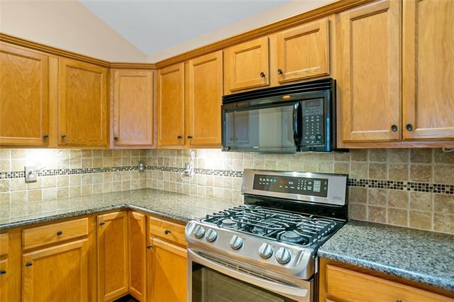 5062 Kathryn Glen Drive, Acworth, GA 30101