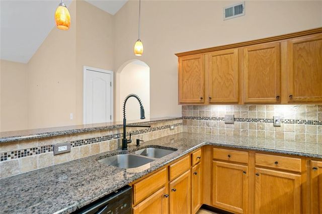 5062 Kathryn Glen Drive, Acworth, GA 30101