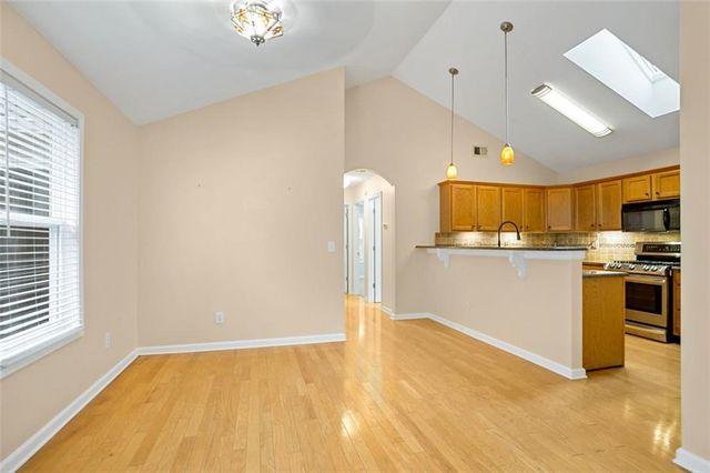 5062 Kathryn Glen Drive, Acworth, GA 30101