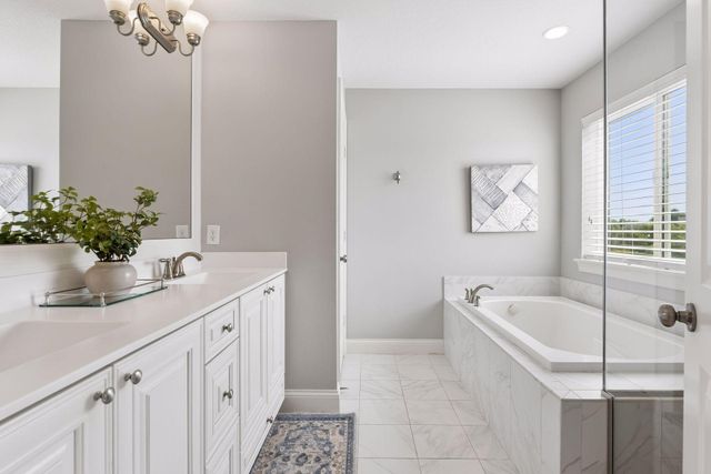 4061 San Vitero Circle, Chaska, MN 55318